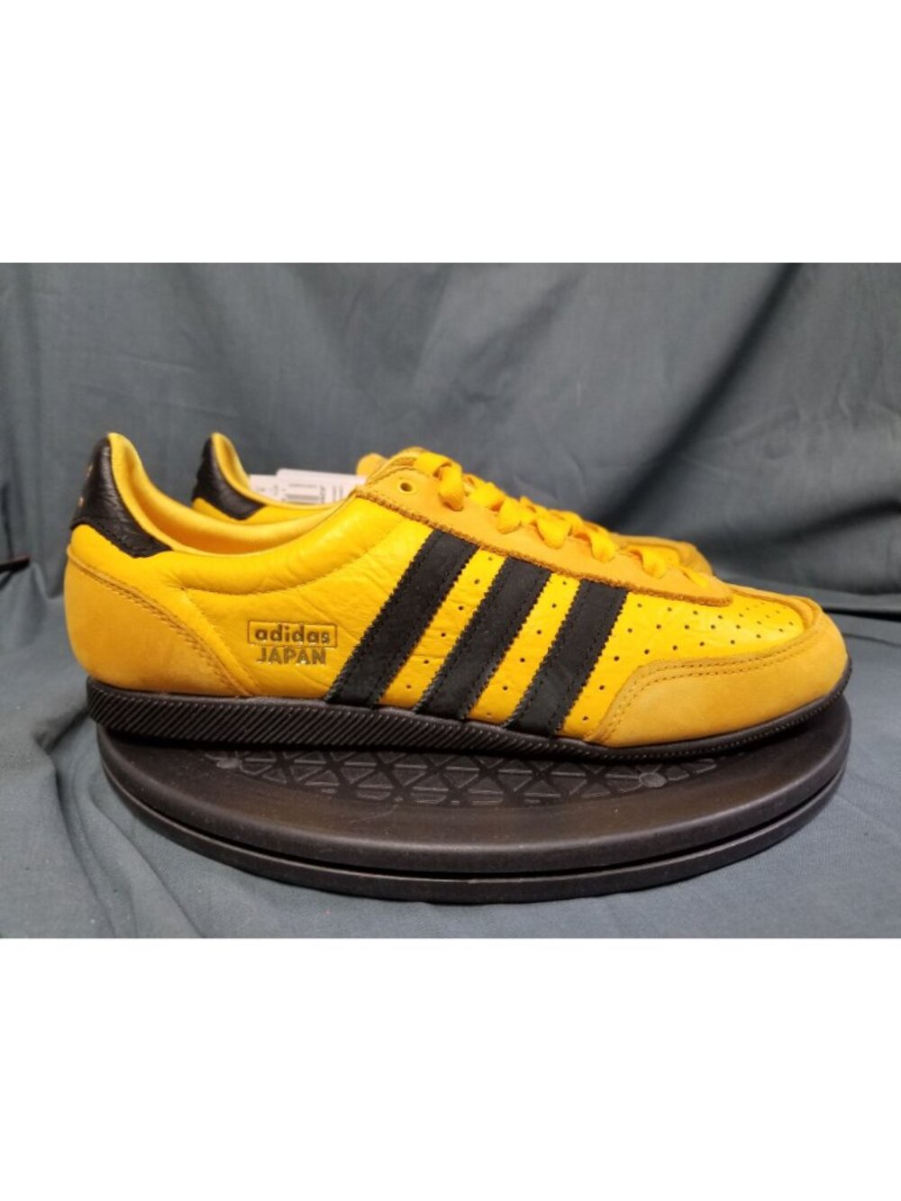 Adidas Japan Core Yellow Black JI2665 Women's Size 8 NEW NO BOX! - Picture 9 of 11